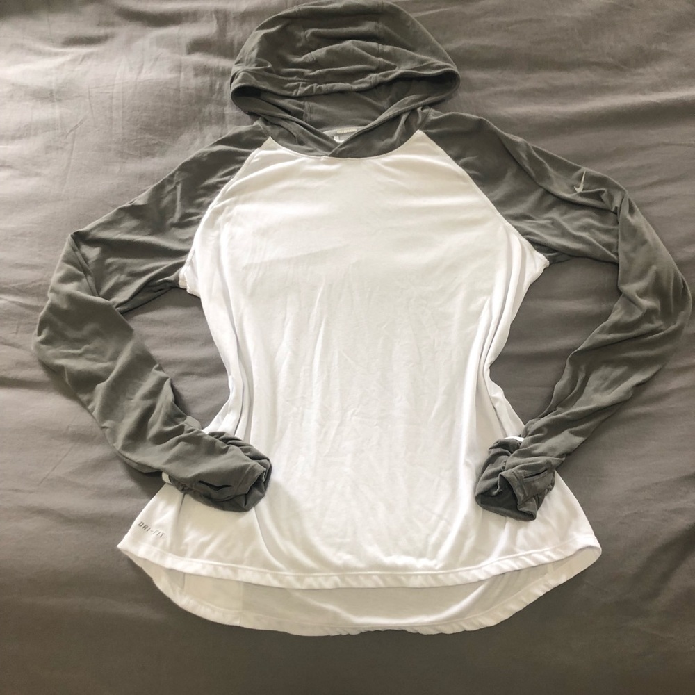 NIKE DRI-FIT Light Weight Hoodie